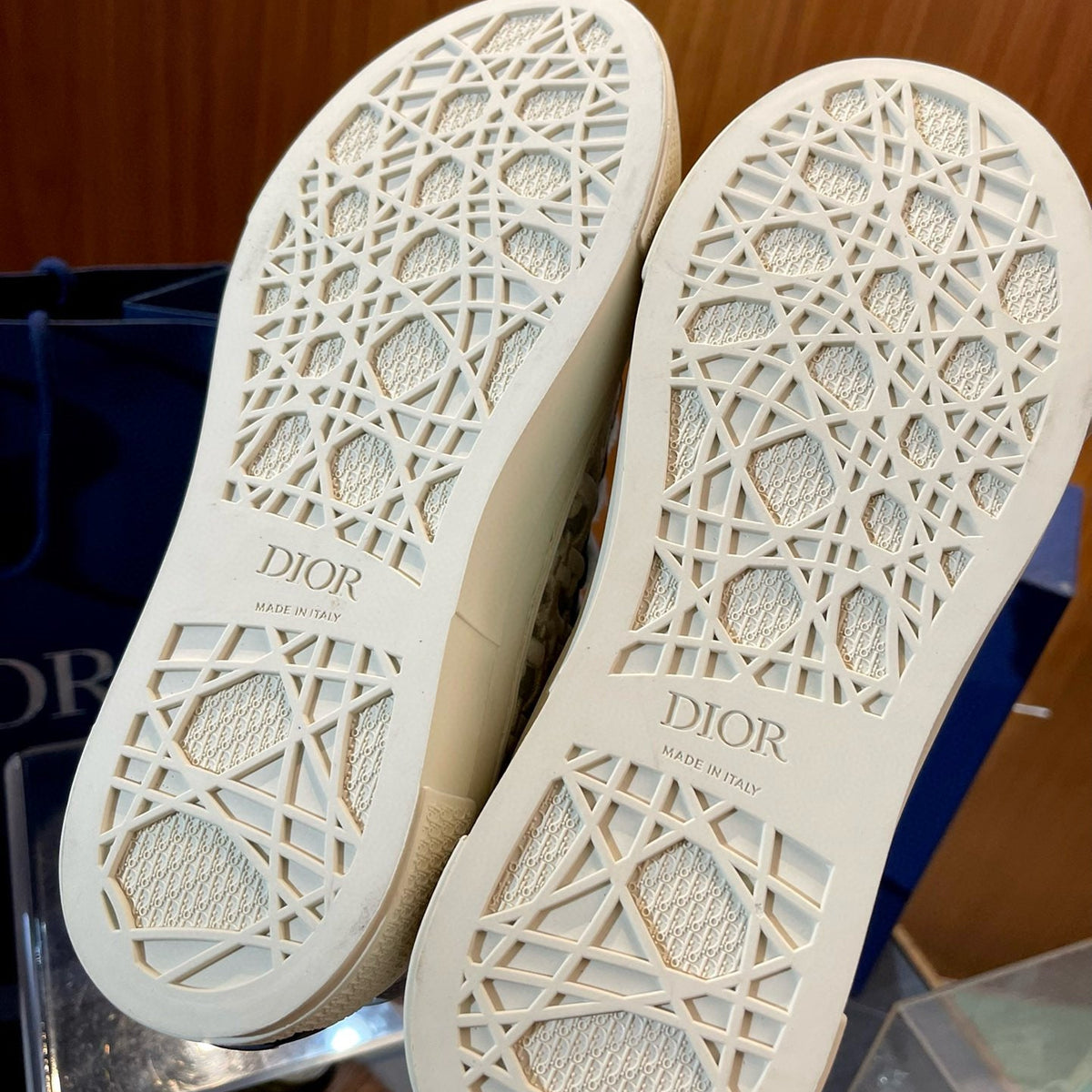 CD B33 SNEAKER