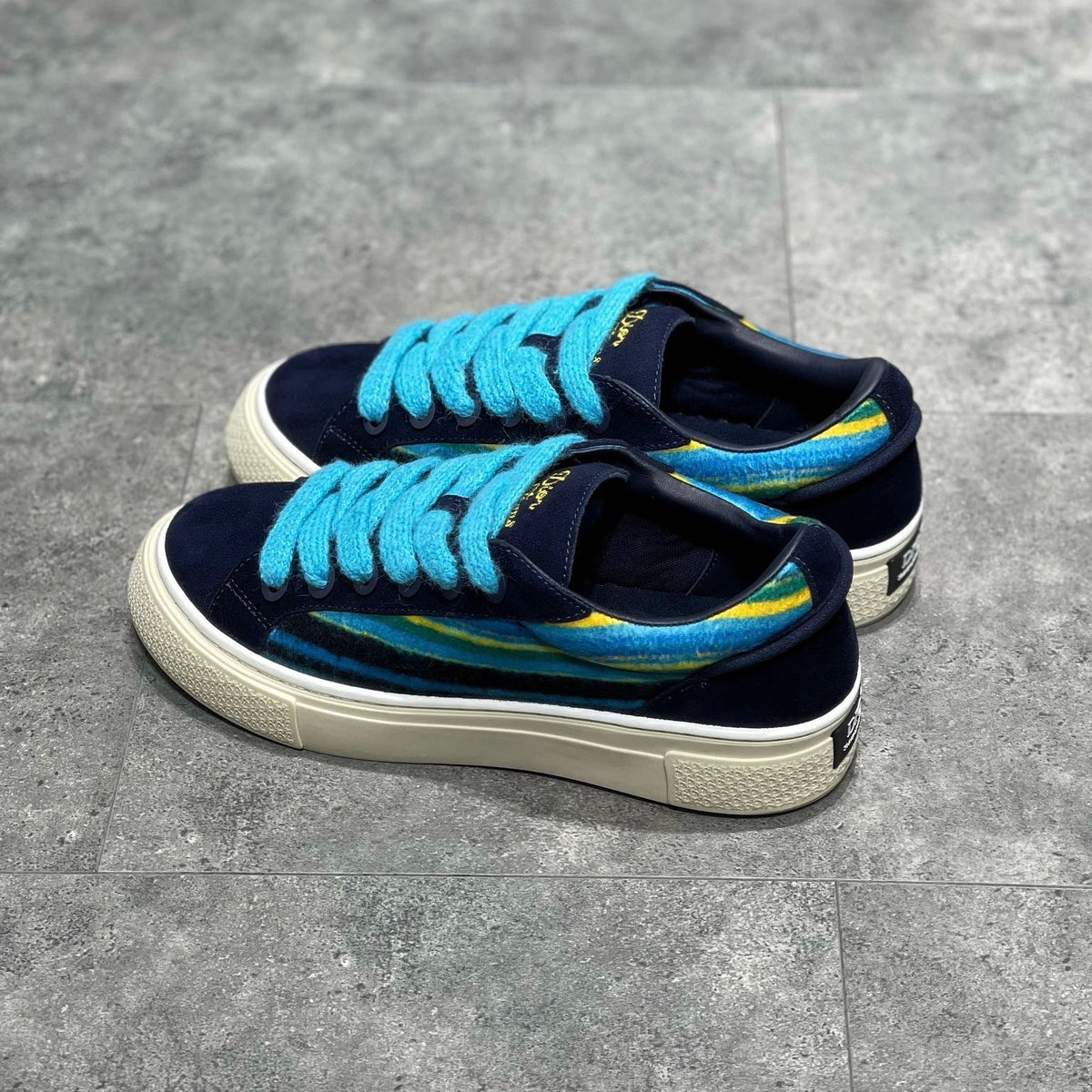 CD B33 SNEAKER