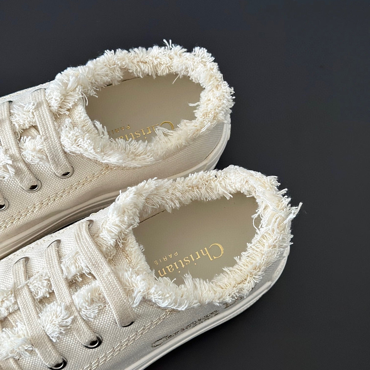 CD WALKIN SNEAKER