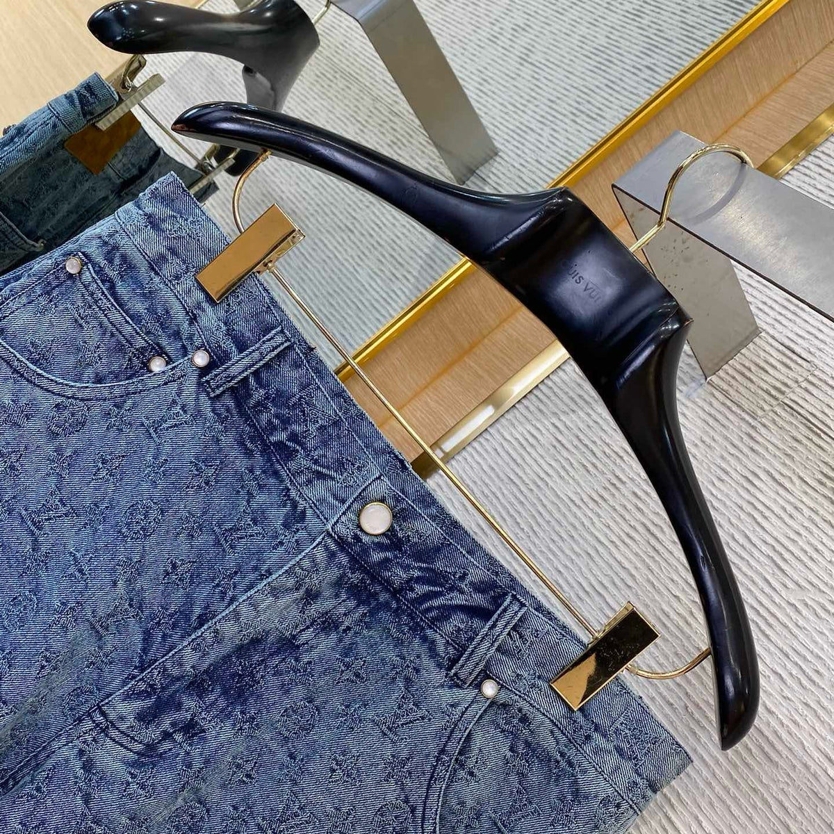 LOU DENIM SHORTS