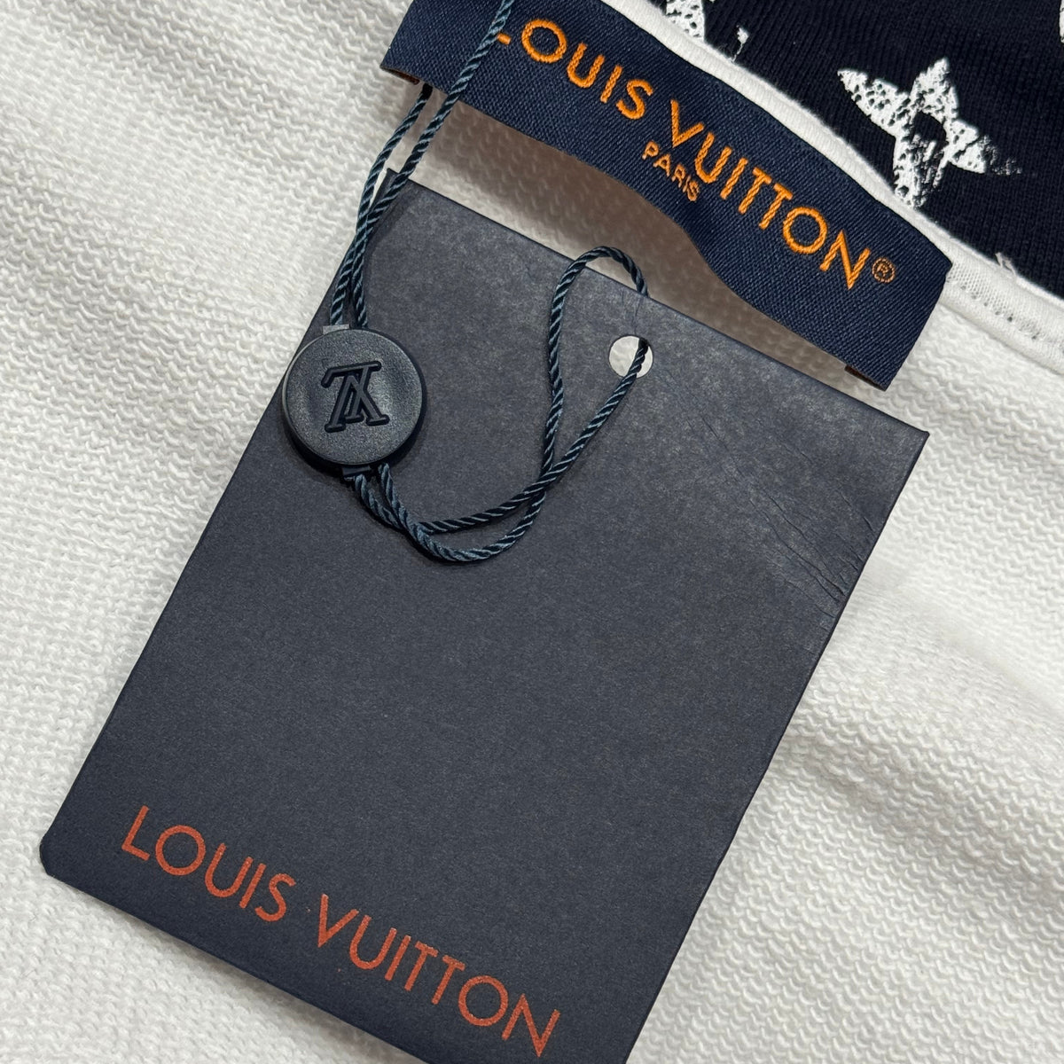 LOU HOODIE