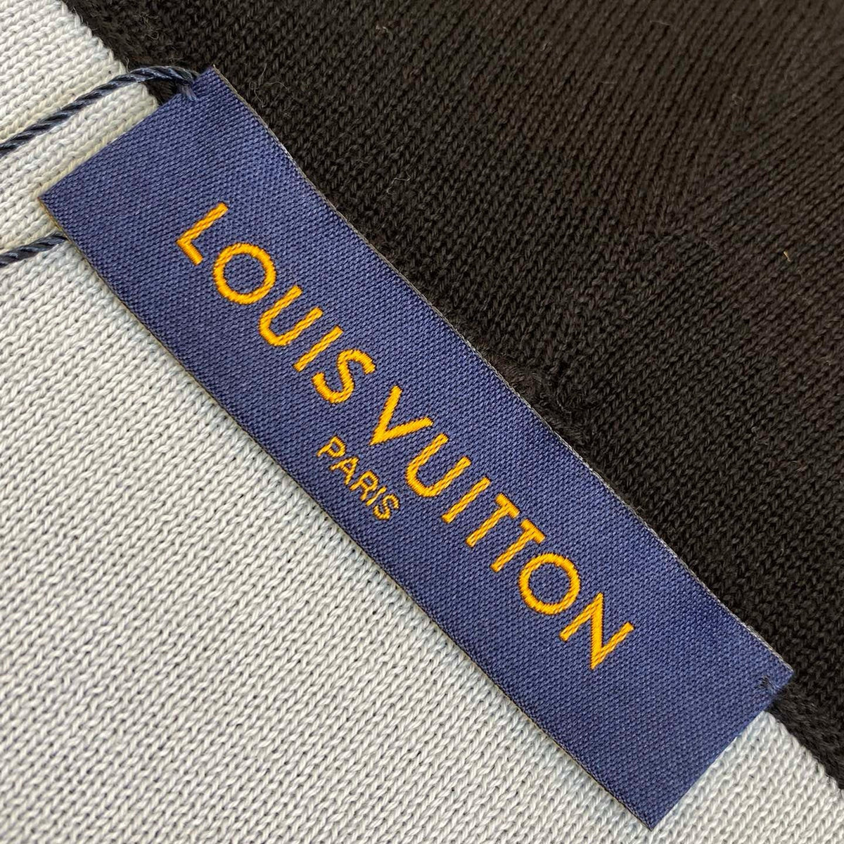 LOU HOODIE