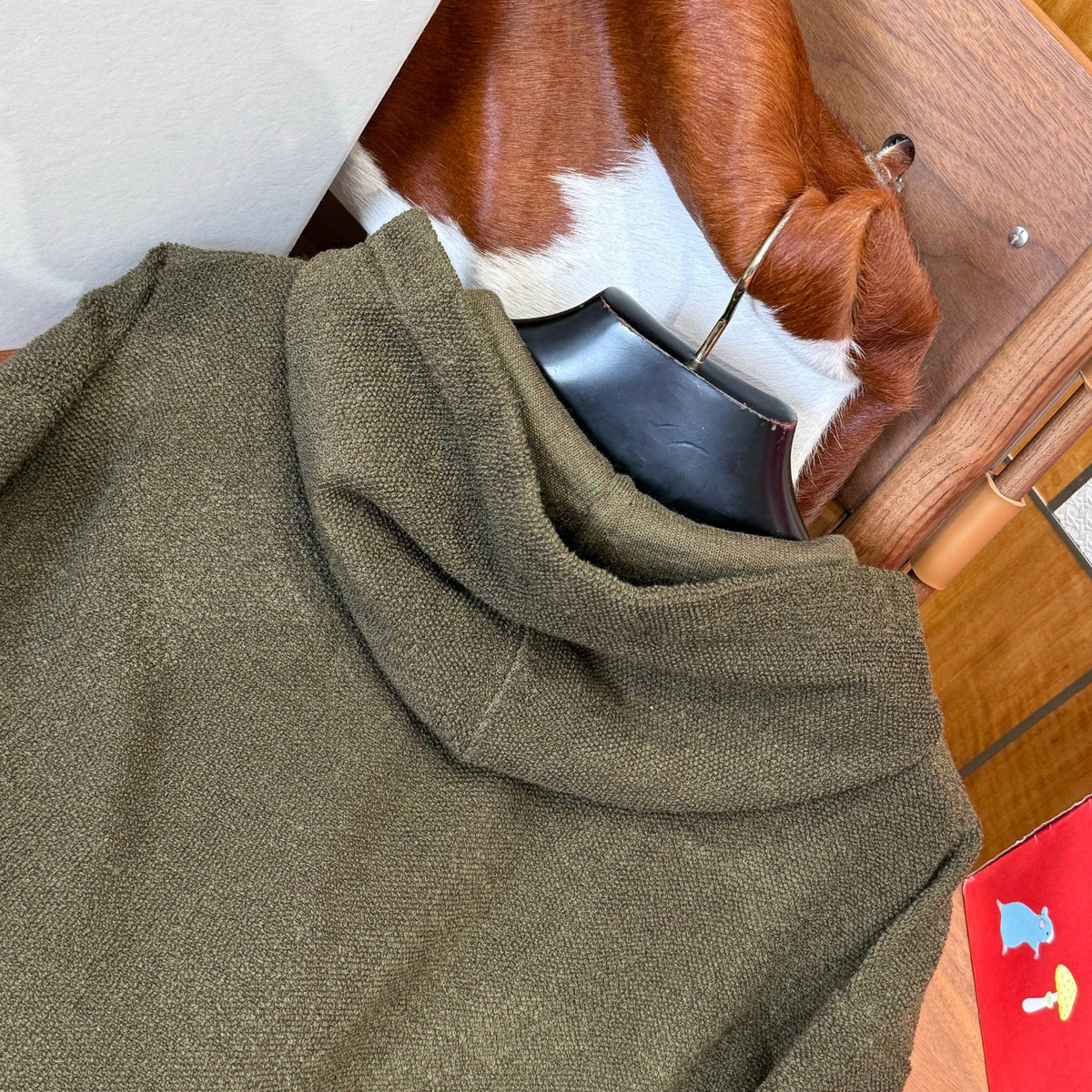 LOEW ZIP HOODIE