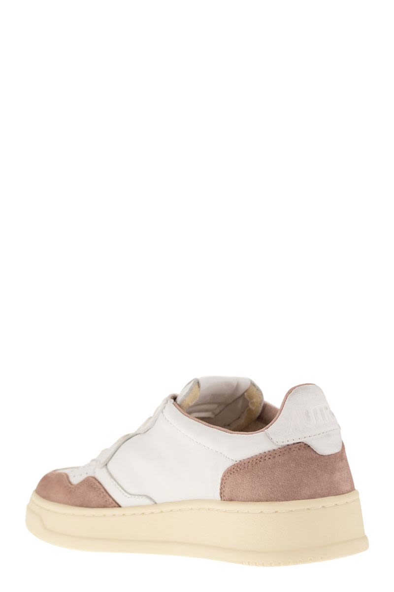 MEDALIST LOW - LEATHER TRAINERS