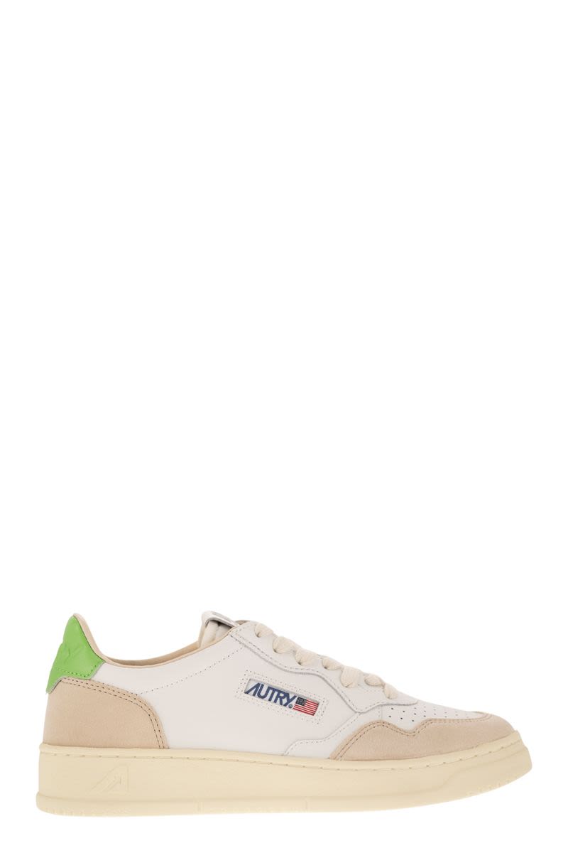 MEDALIST LOW - LEATHER TRAINERS