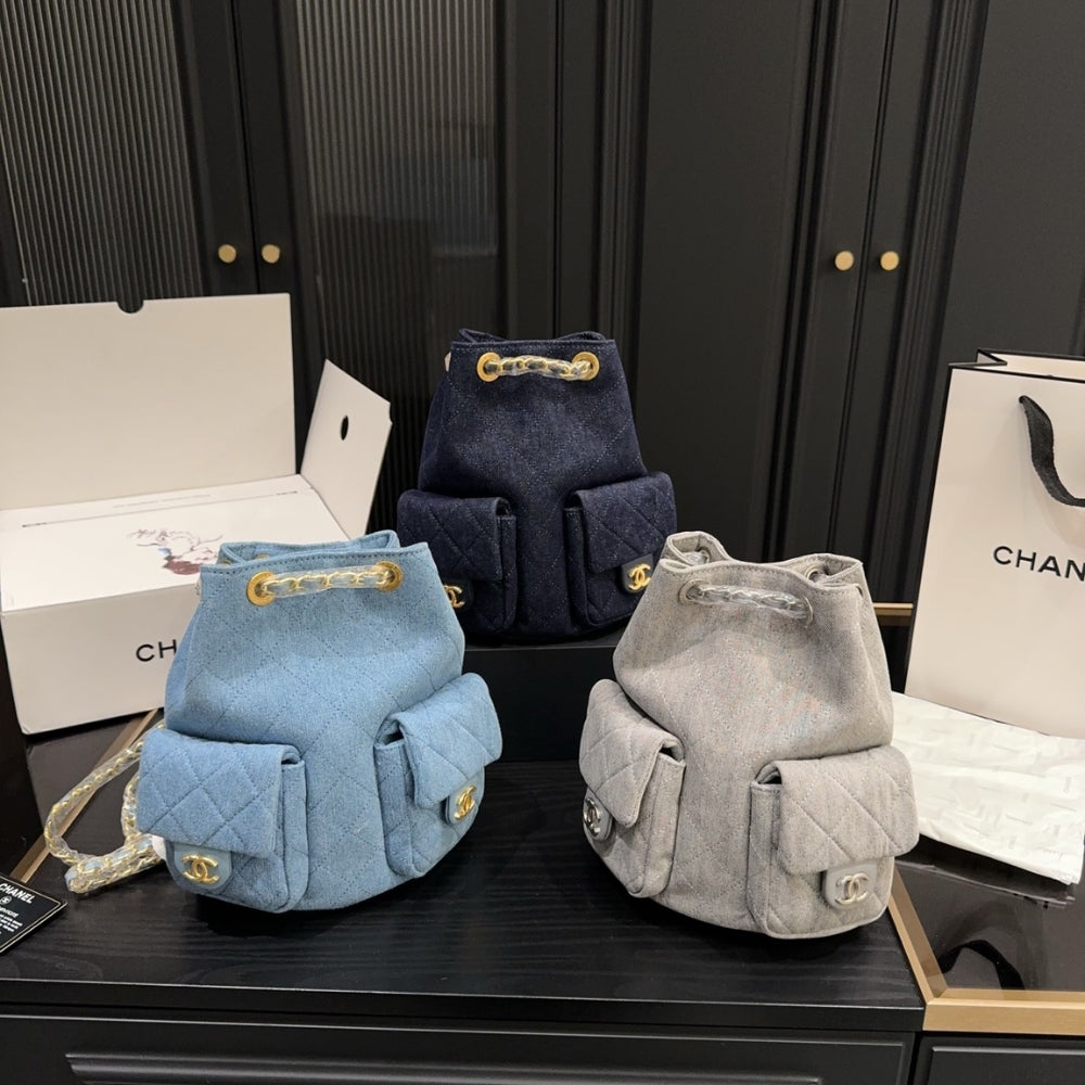 CC 25C GOLD TONE METAL DENIM BACKPACK NAVY BLUE 24CM