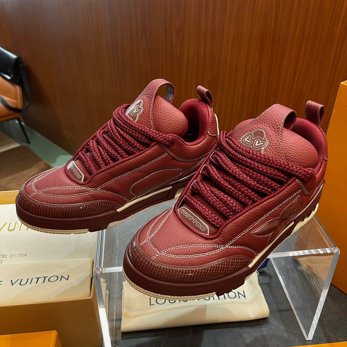 LOU TRAINERS