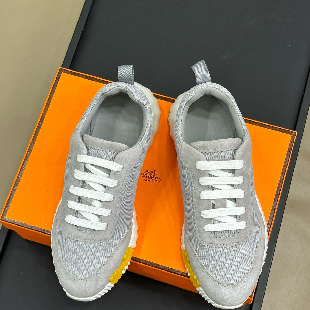 HERM BOUNCING SNEAKER