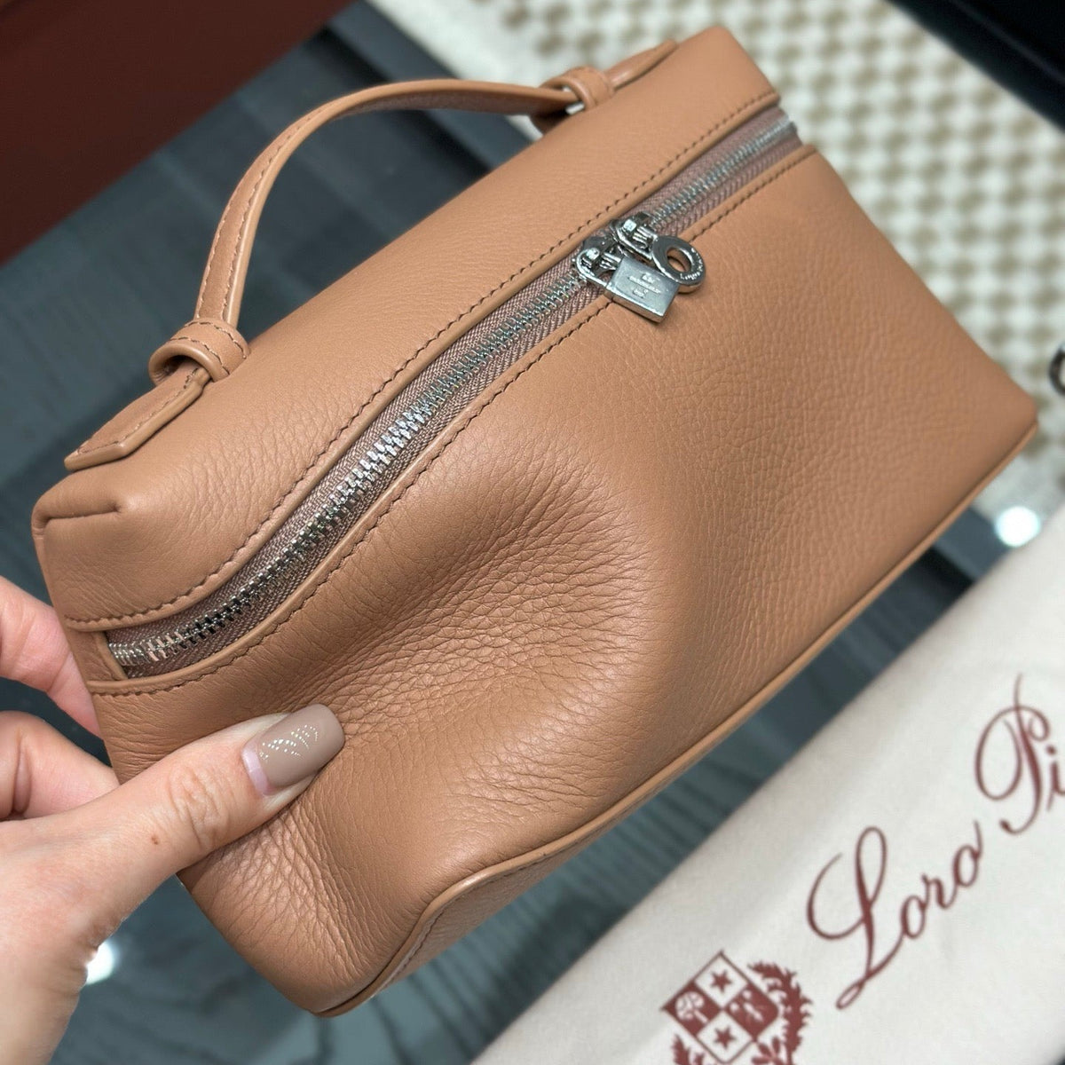 LORO P EXTRA POCKET L19 BAG