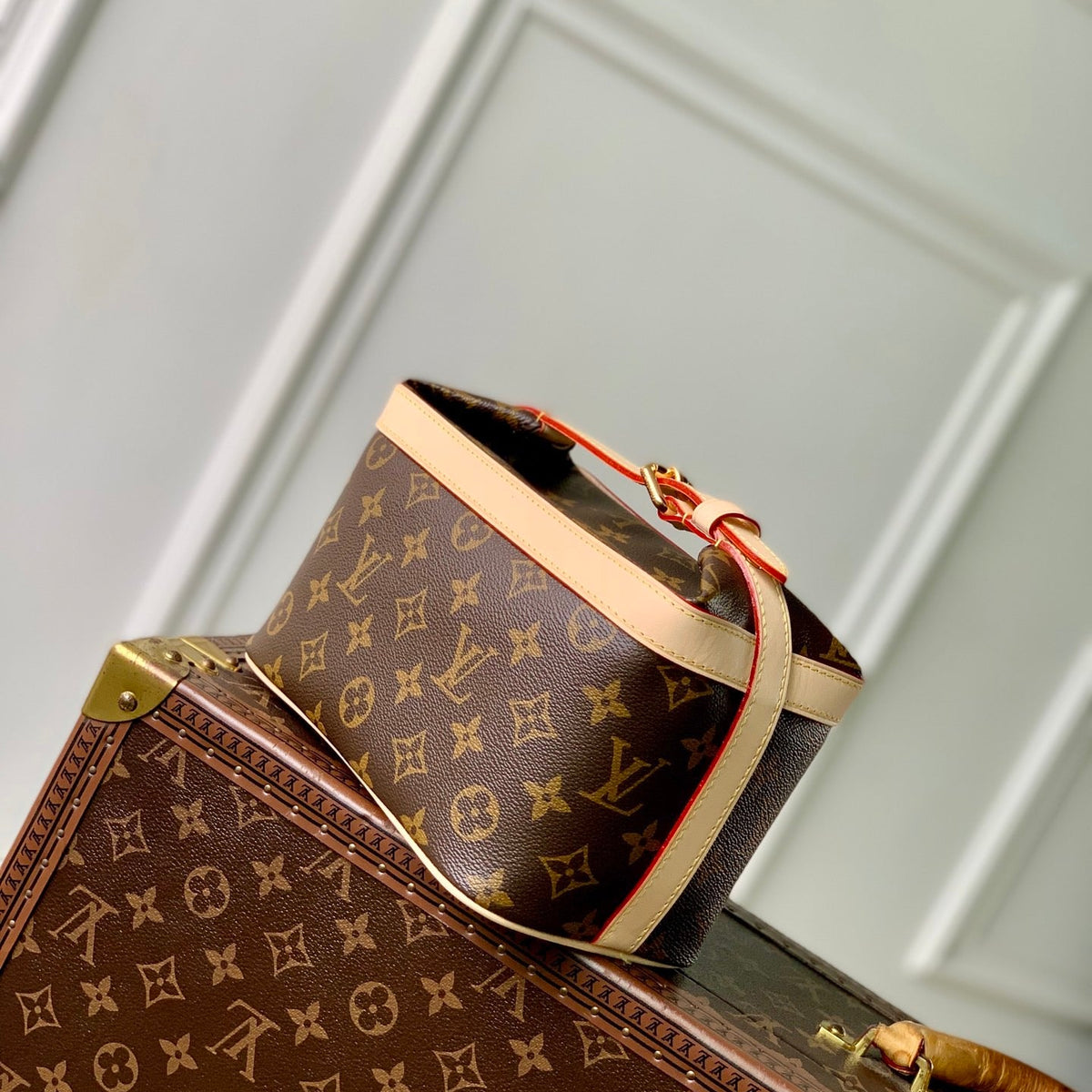 LOU CRUISER TOILETRY BAG