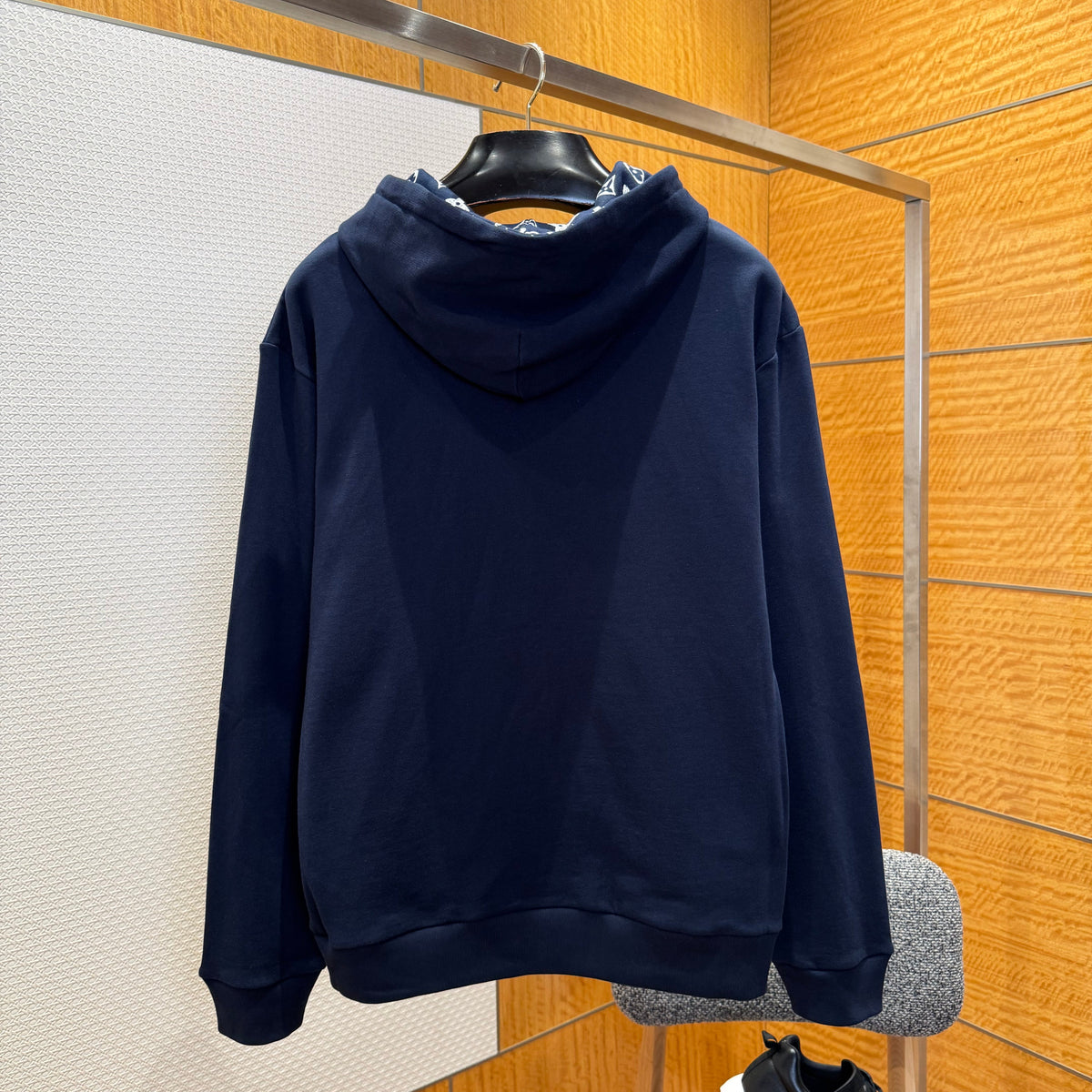 LOU HOODIE