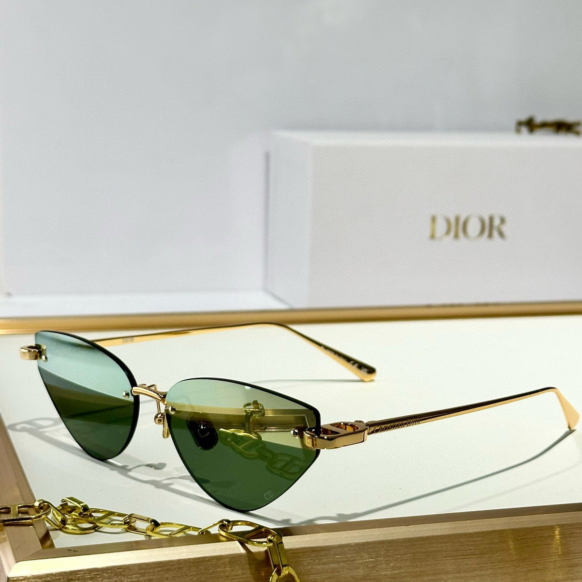 CD SUNGLASSES