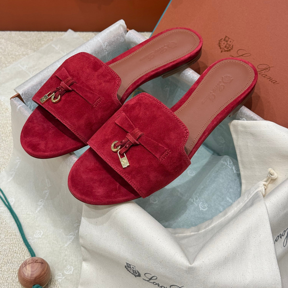 LORO P SUMMER CHARM SLIPPER