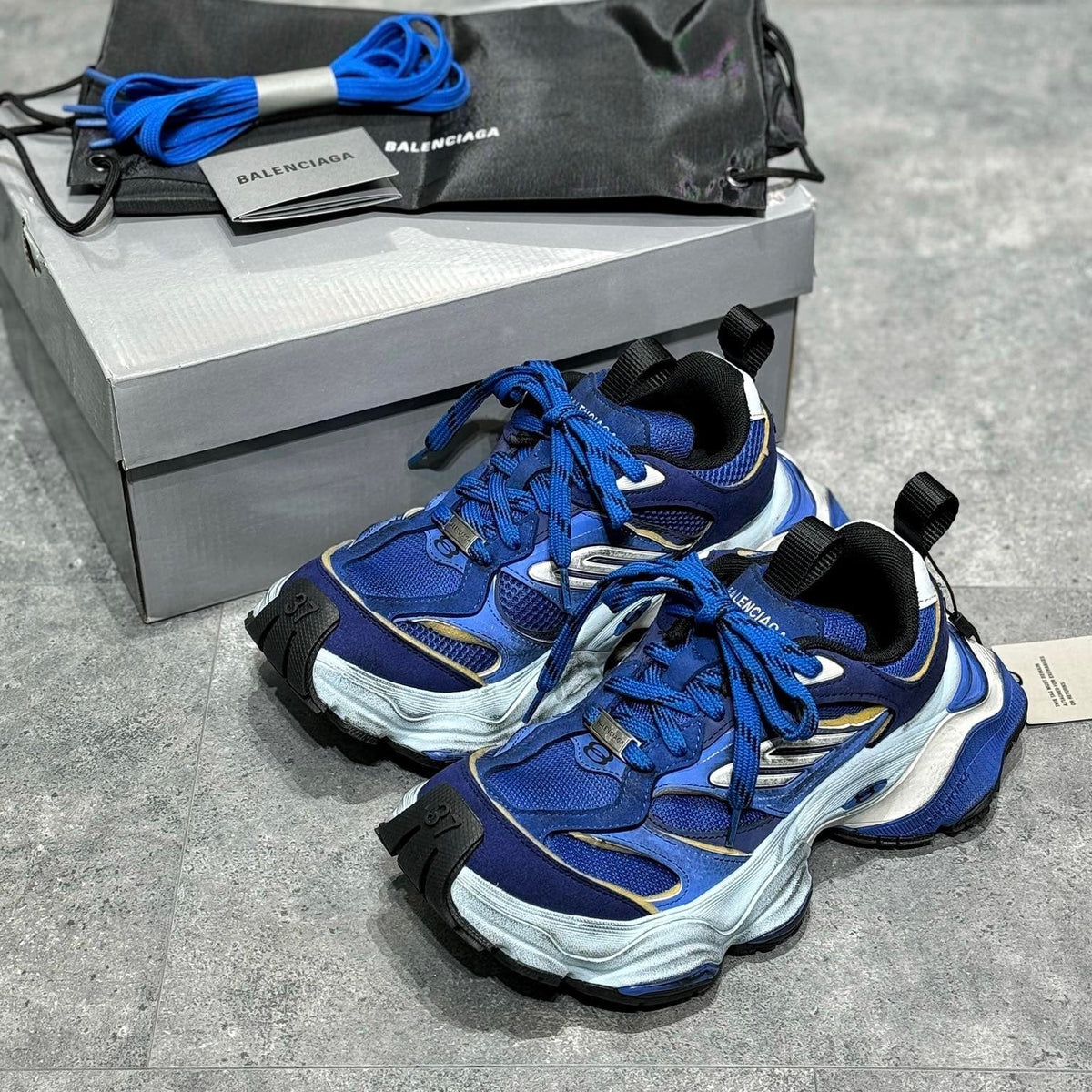 BAL CARGO TRAINERS