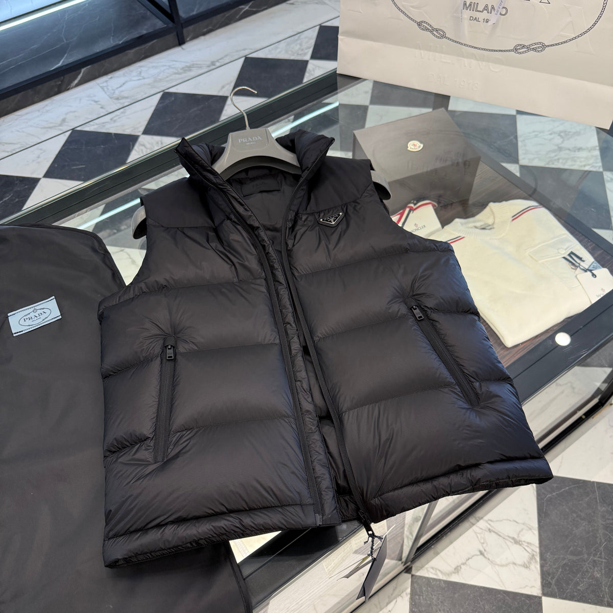 PD VEST