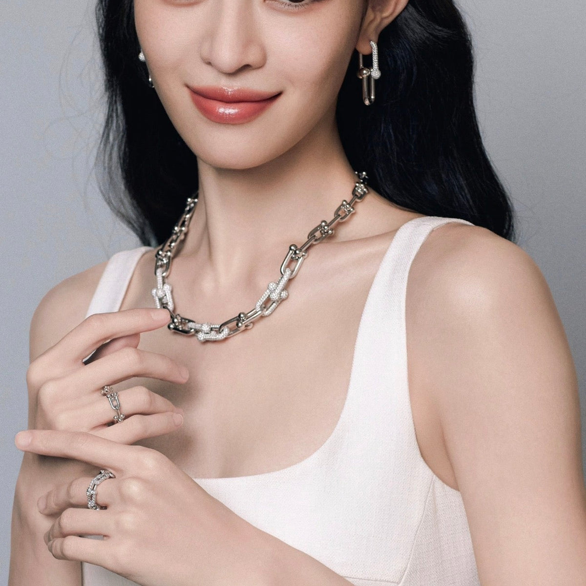TIFF NECKLACE