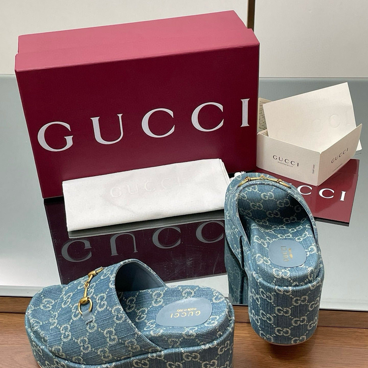 GG WEDGE SANDALS