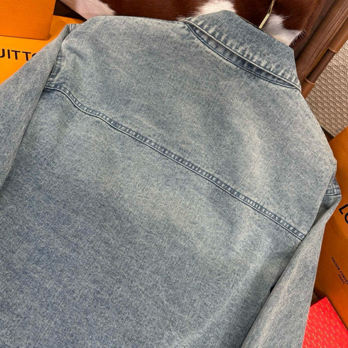 LOU SHIRT