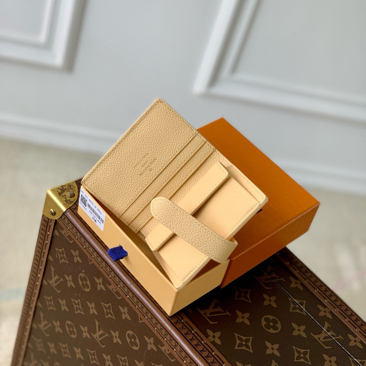 LOU LOW KEY COMPACT WALLET