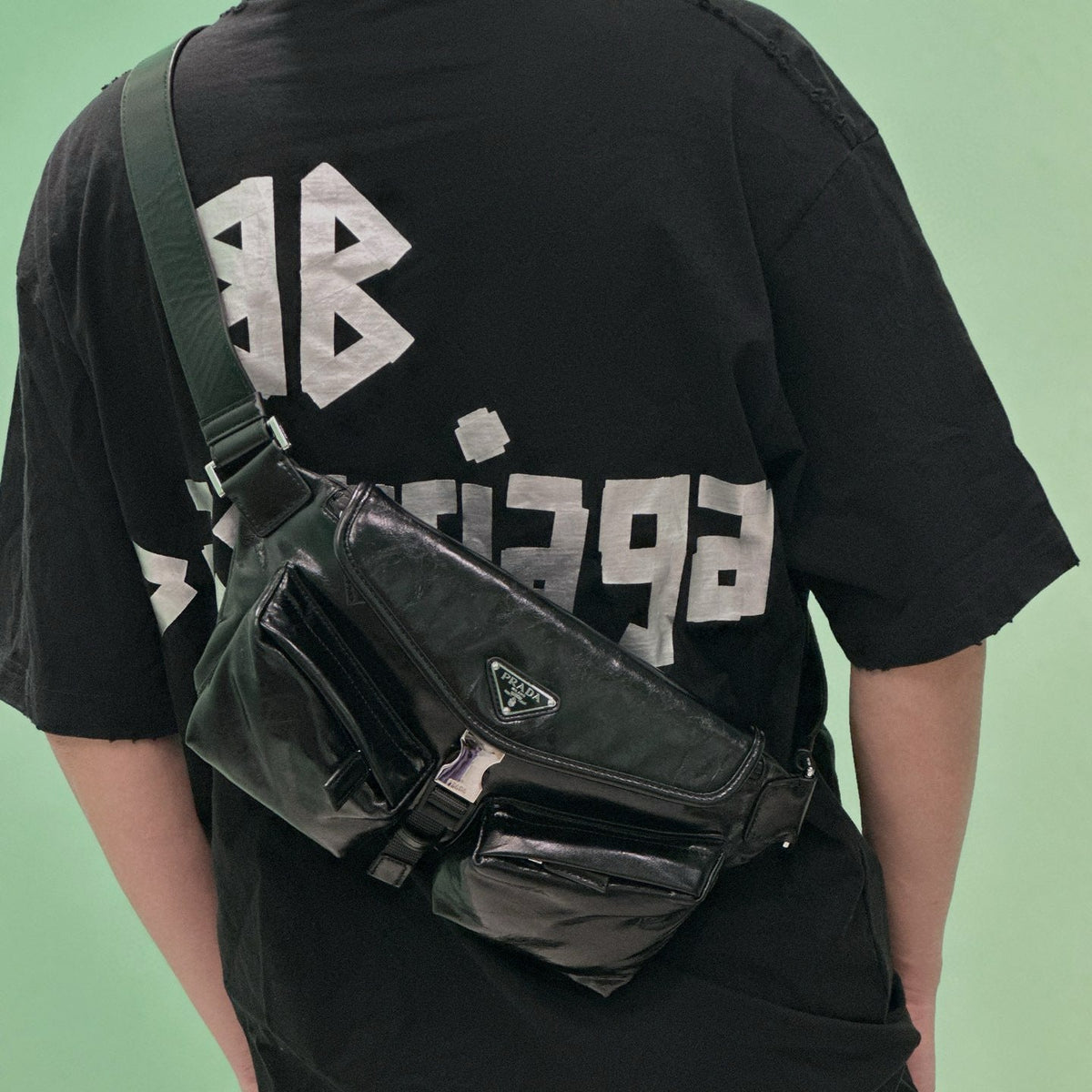 PD LEATHER SHOULDER BAG