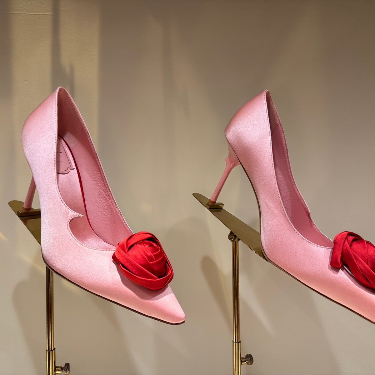 ROGER V HEELS