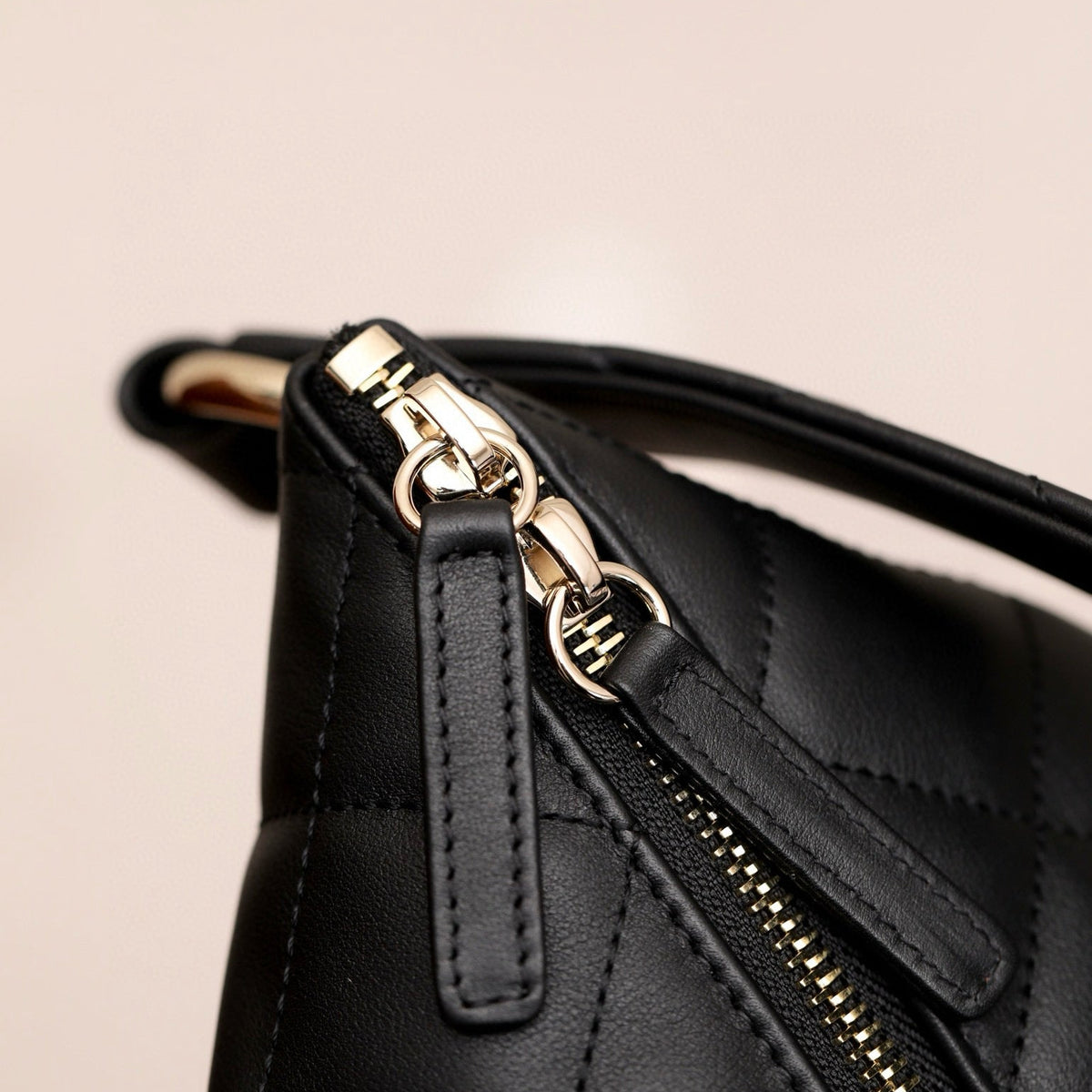 CC 23B MAXI HOBO BAG