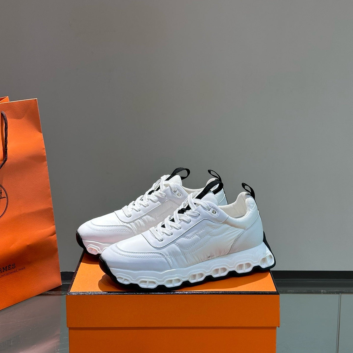 HERM IMPULSE SNEAKER