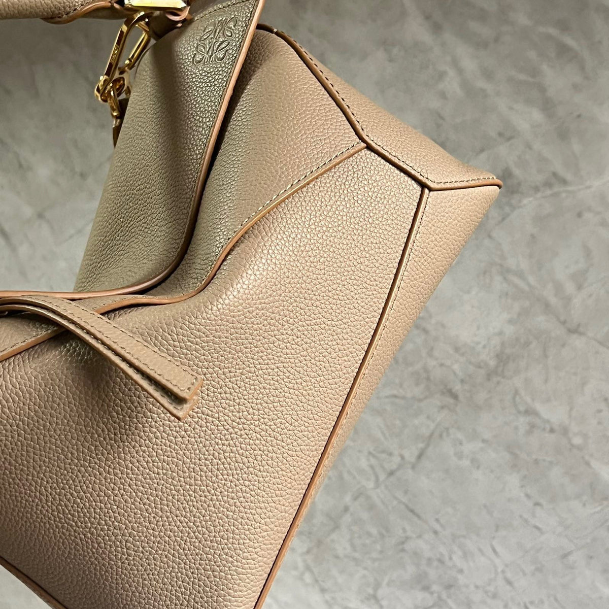 LOEW SMALL PUZZLE EDGE BAG