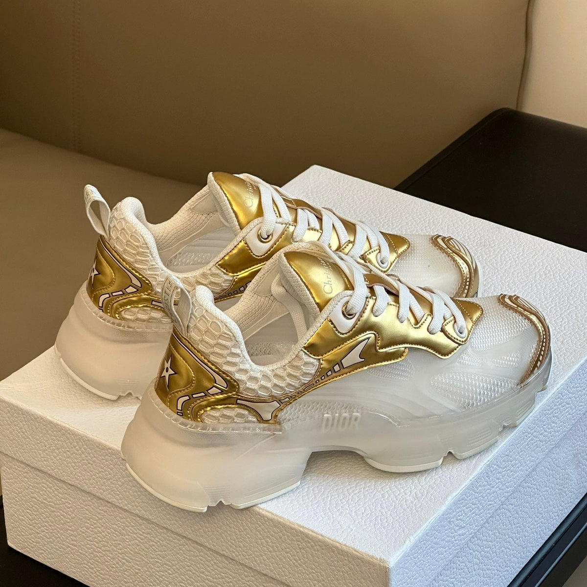CD VIBE SNEAKERS