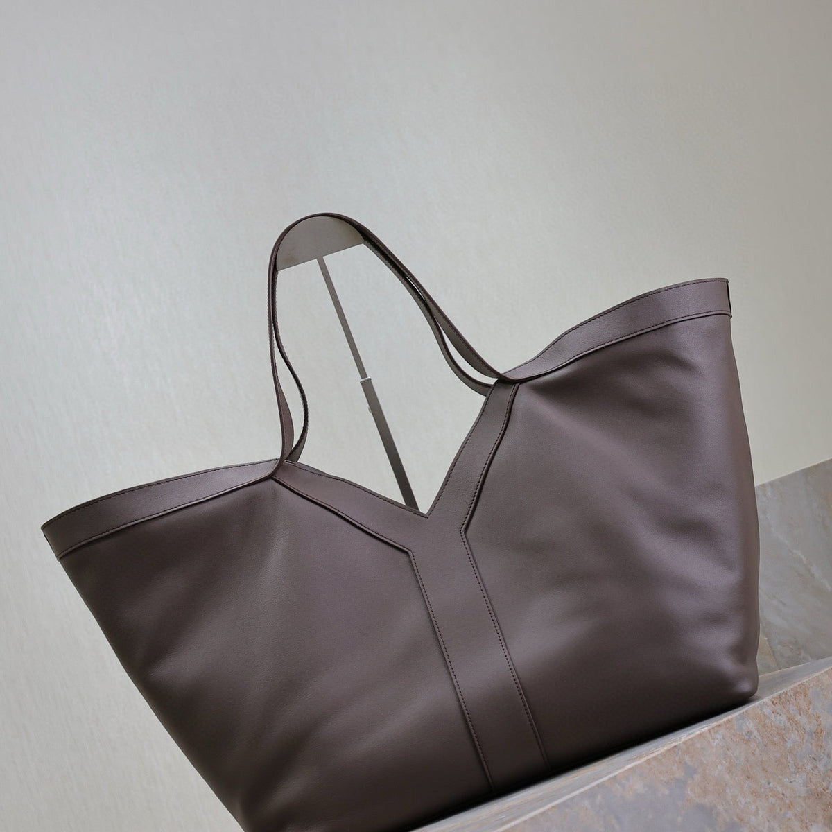 SL Y TOTE IN LEATHER BAG
