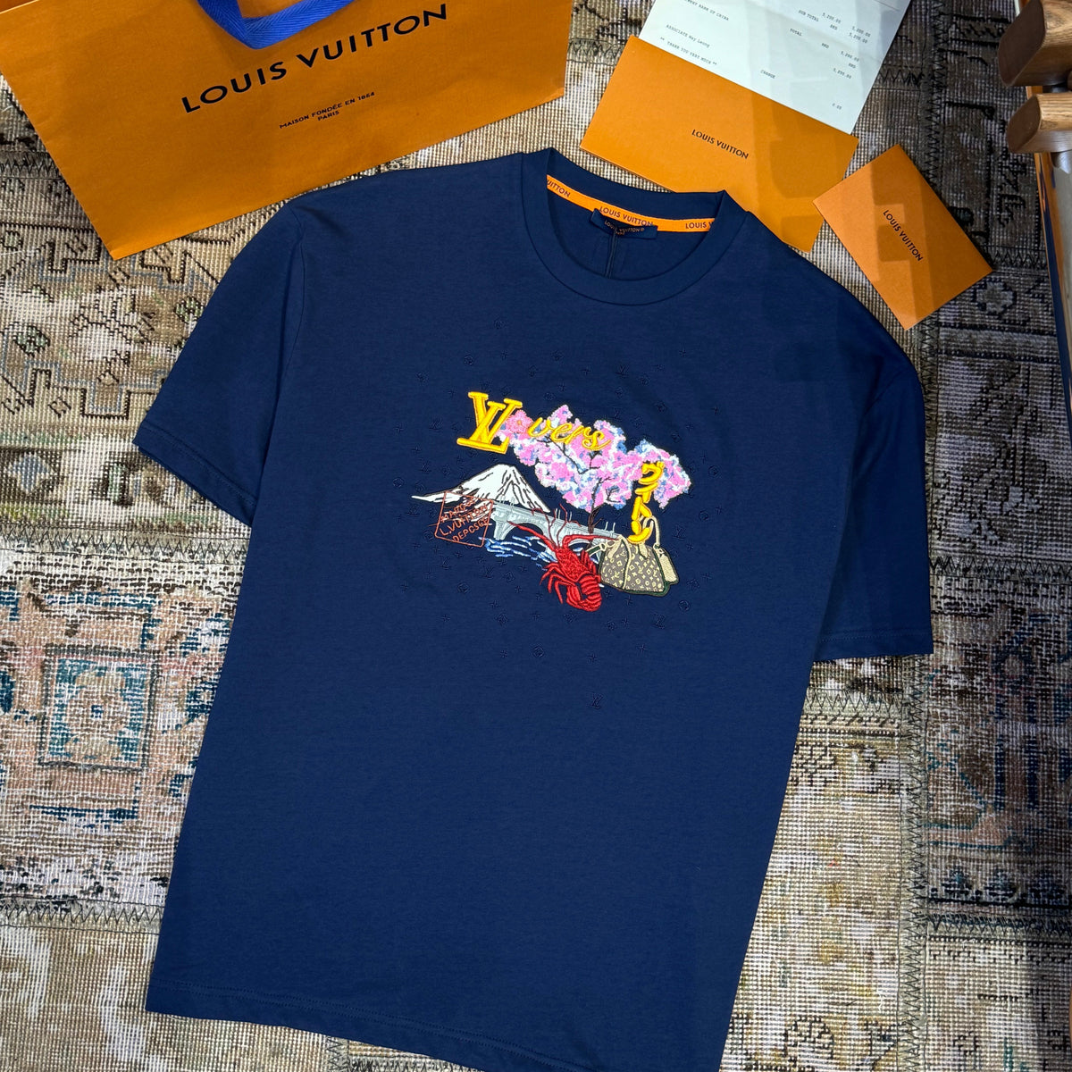 LOU T-SHIRT