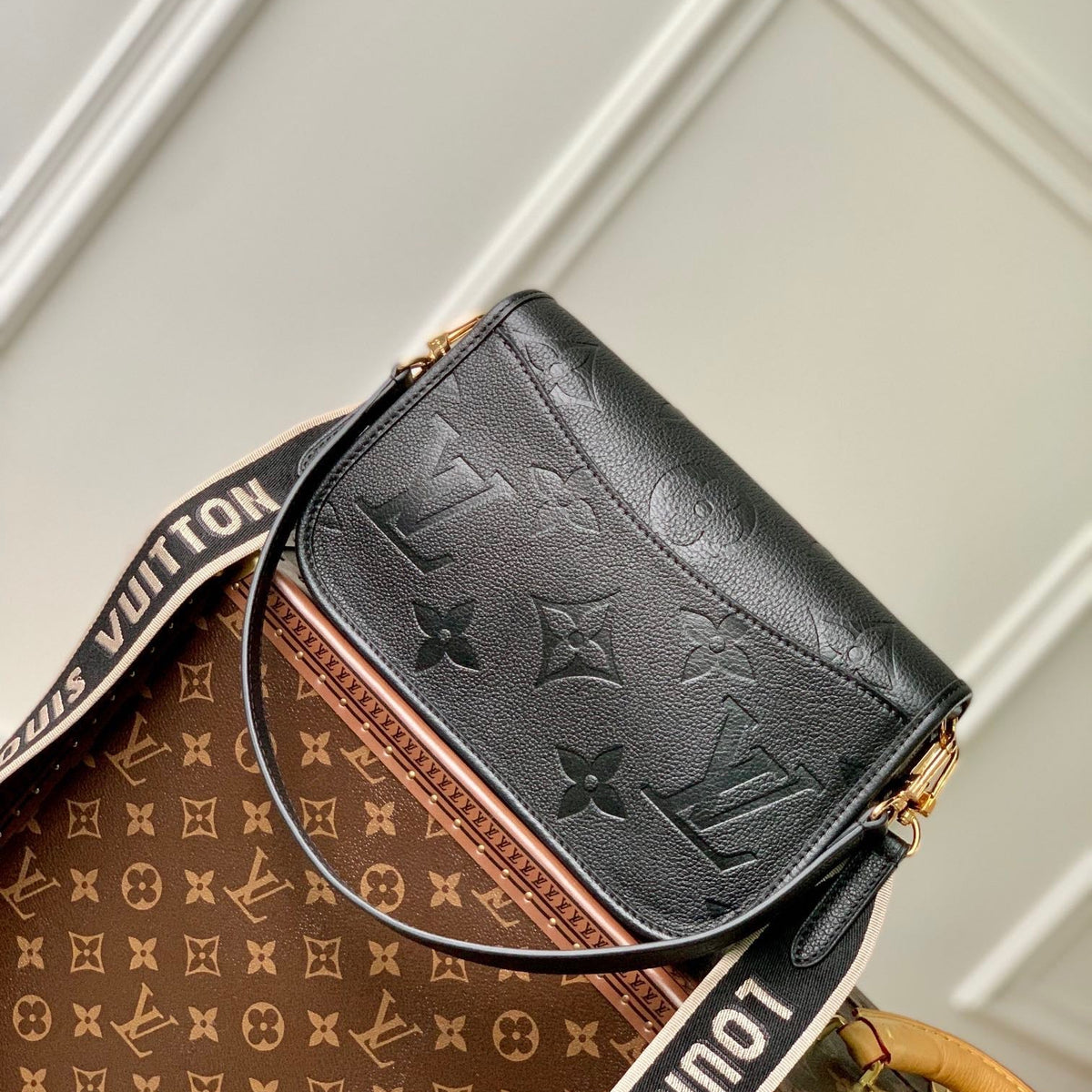 LOU DIANE SATCHEL BAG