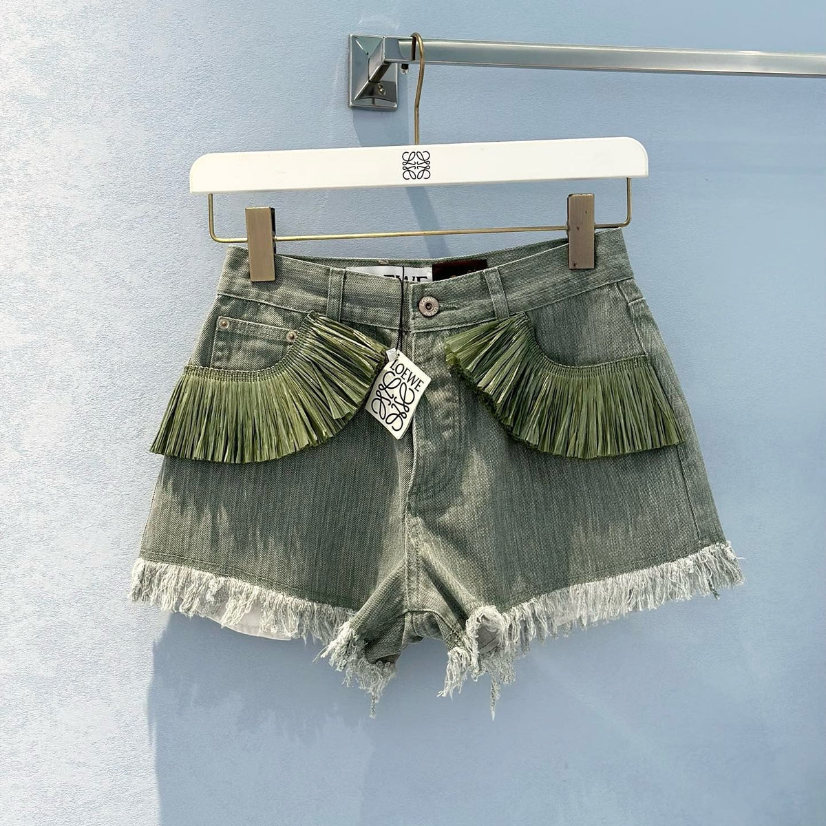 LOEW SHORTS