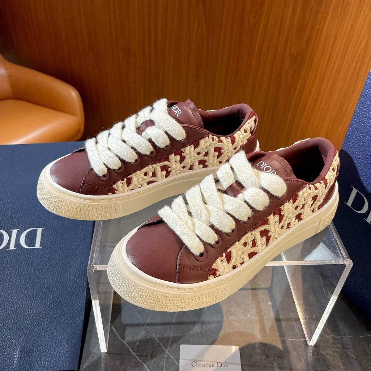 CD B33 SNEAKER