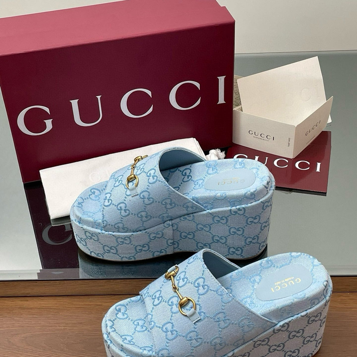 GG WEDGE SANDALS