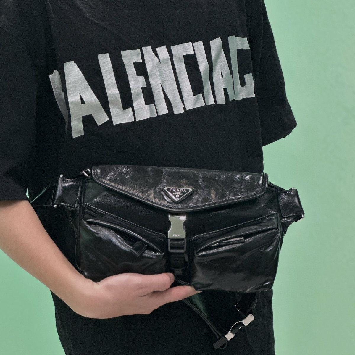 PD LEATHER SHOULDER BAG