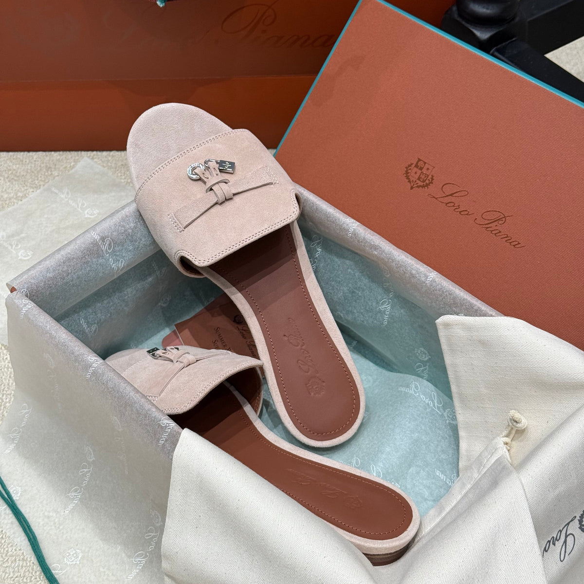 LORO P SUMMER CHARM SLIPPER