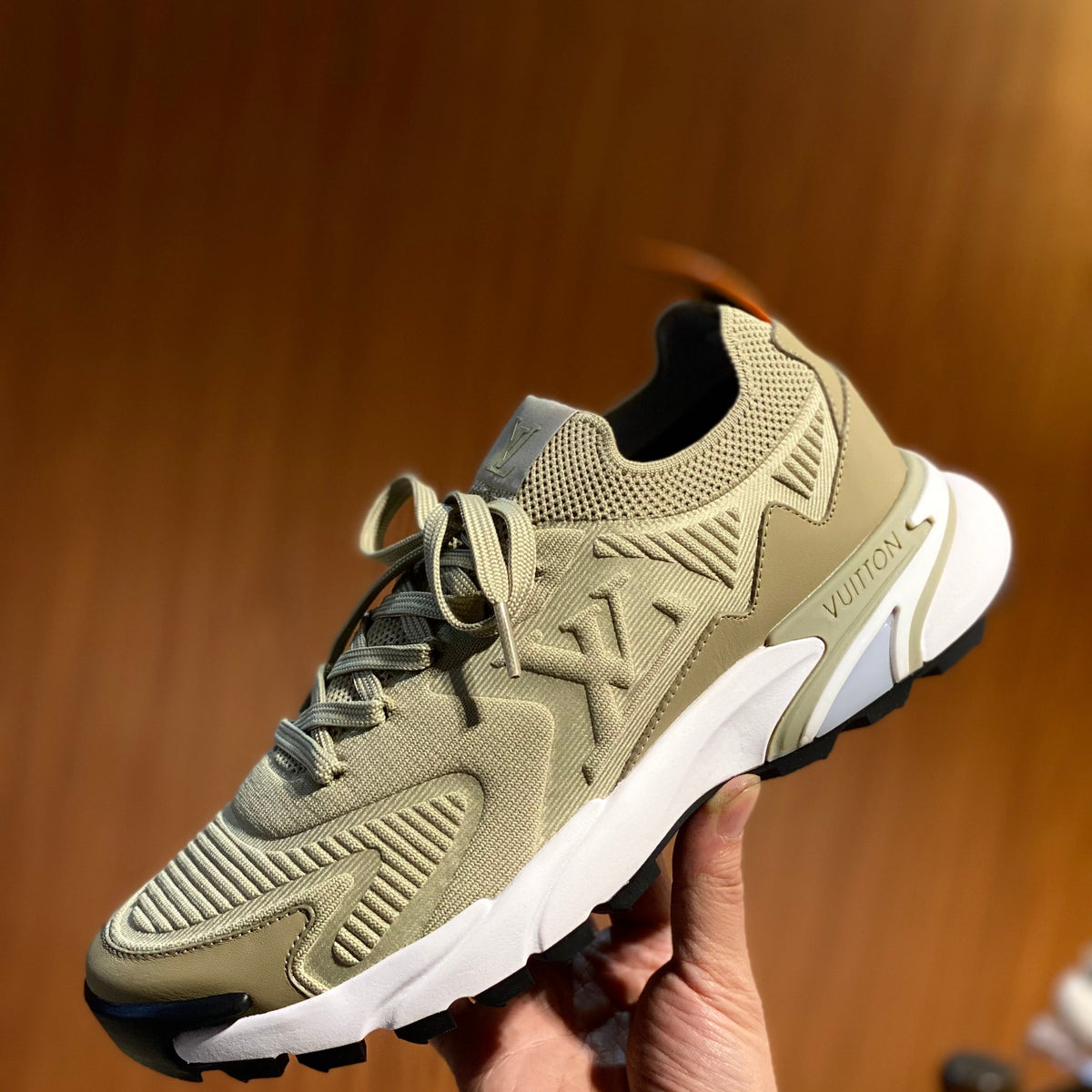 LOU RUNNER TATIC TRAINERS