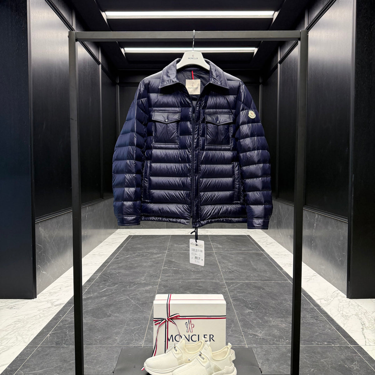 MONC CHAMBLY JACKET