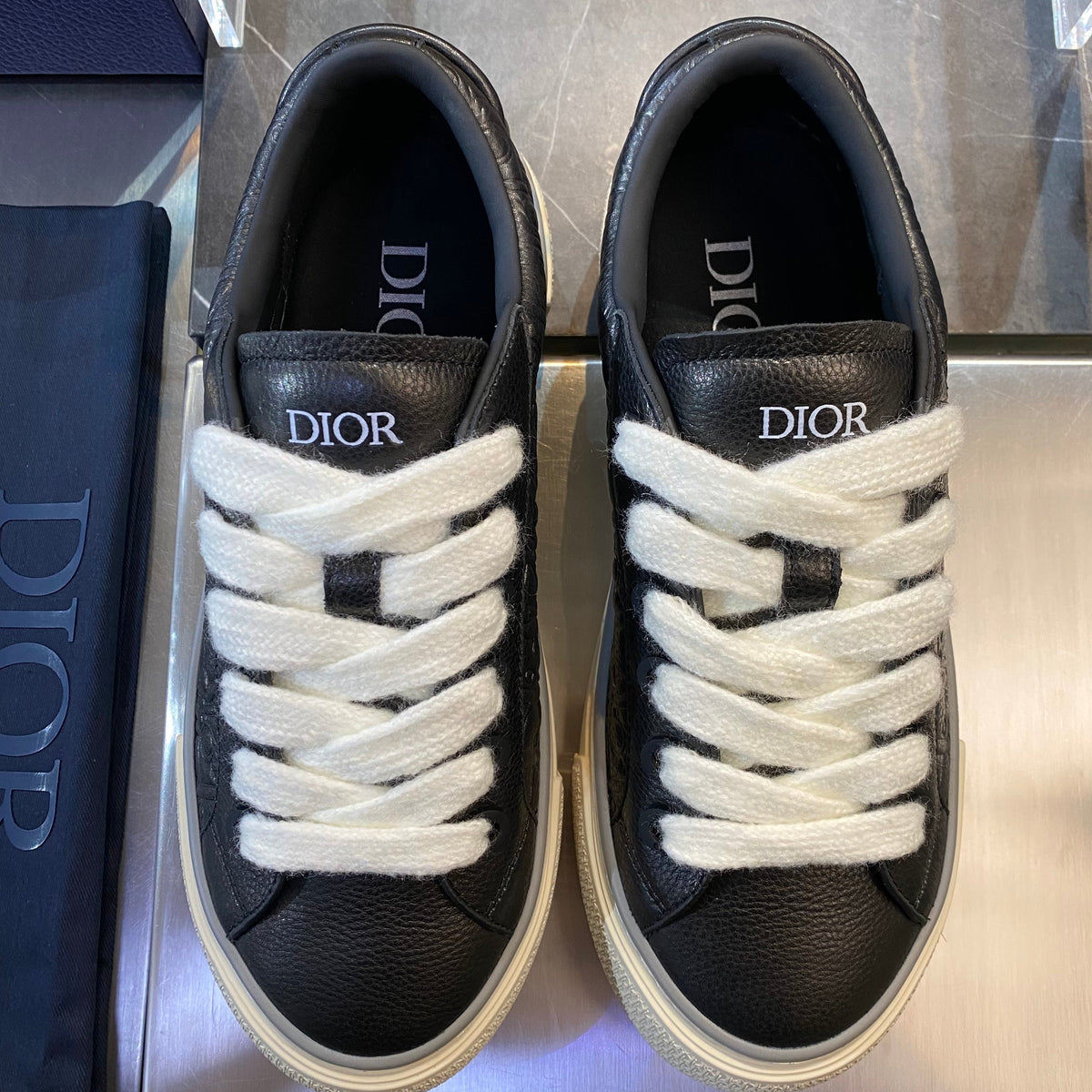 CD B33 SNEAKER