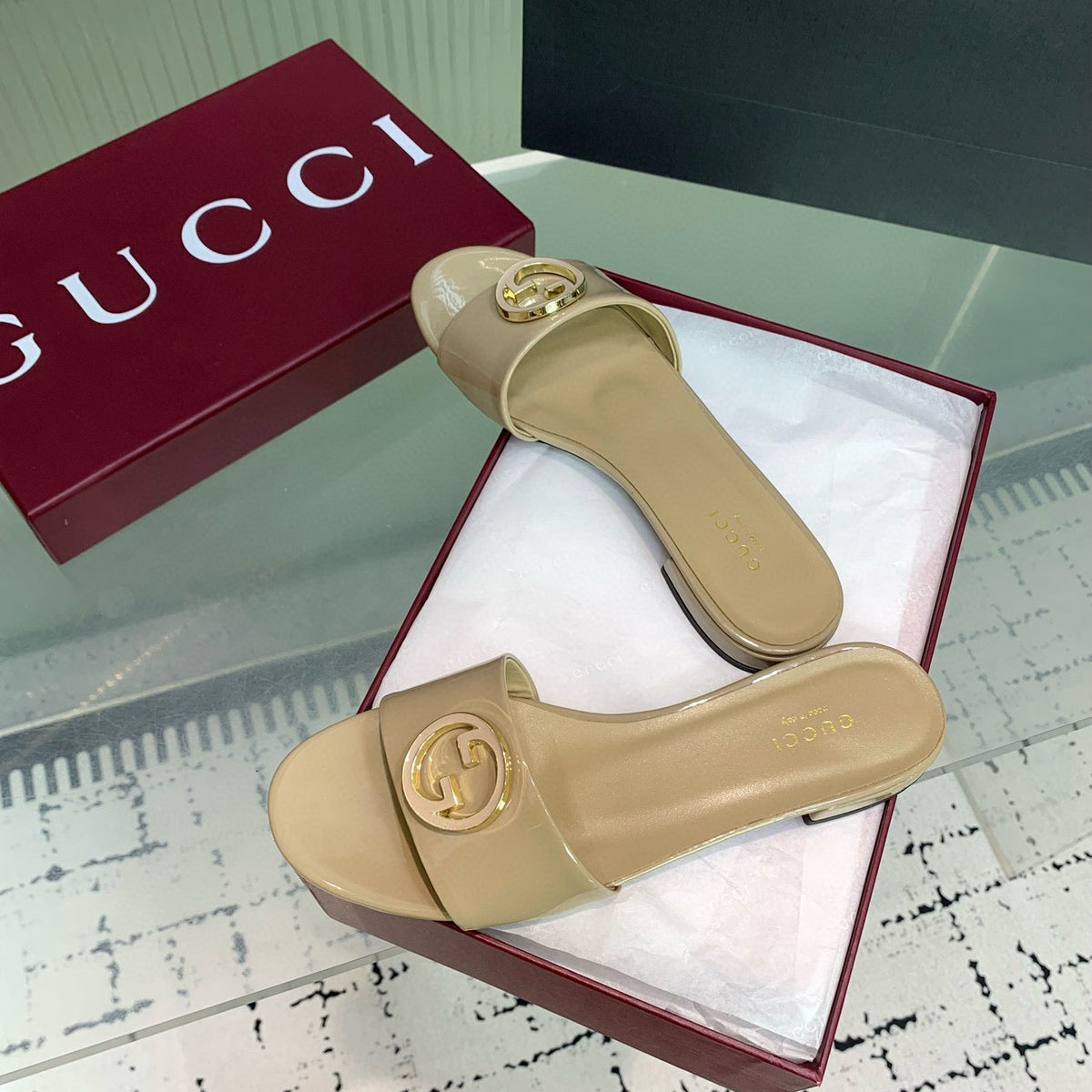 GG SANDALS
