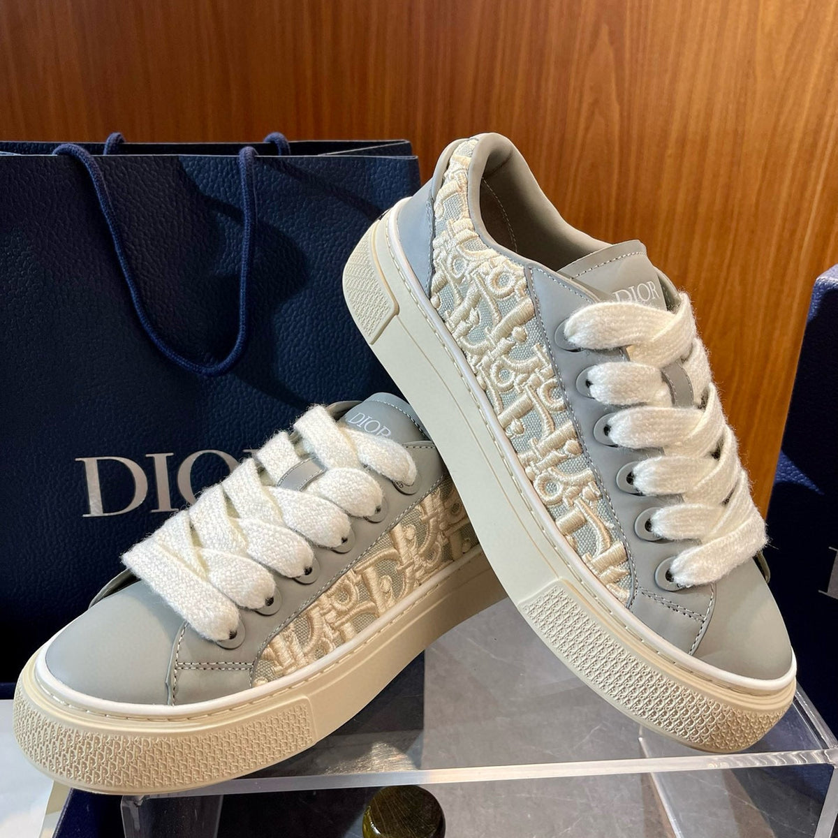 CD B33 SNEAKER