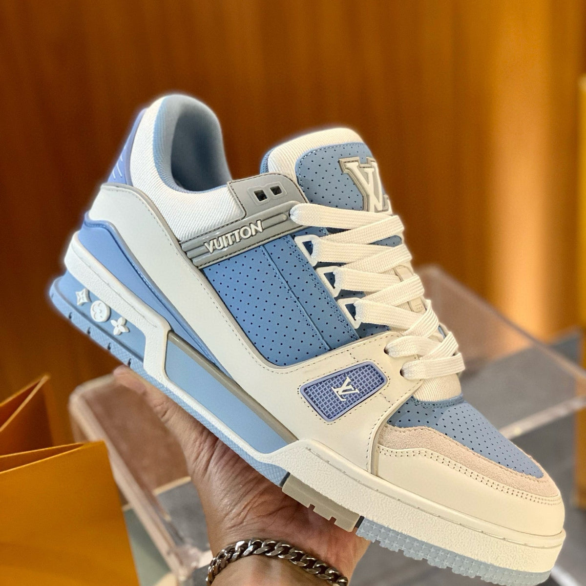 LOU TRAINERS