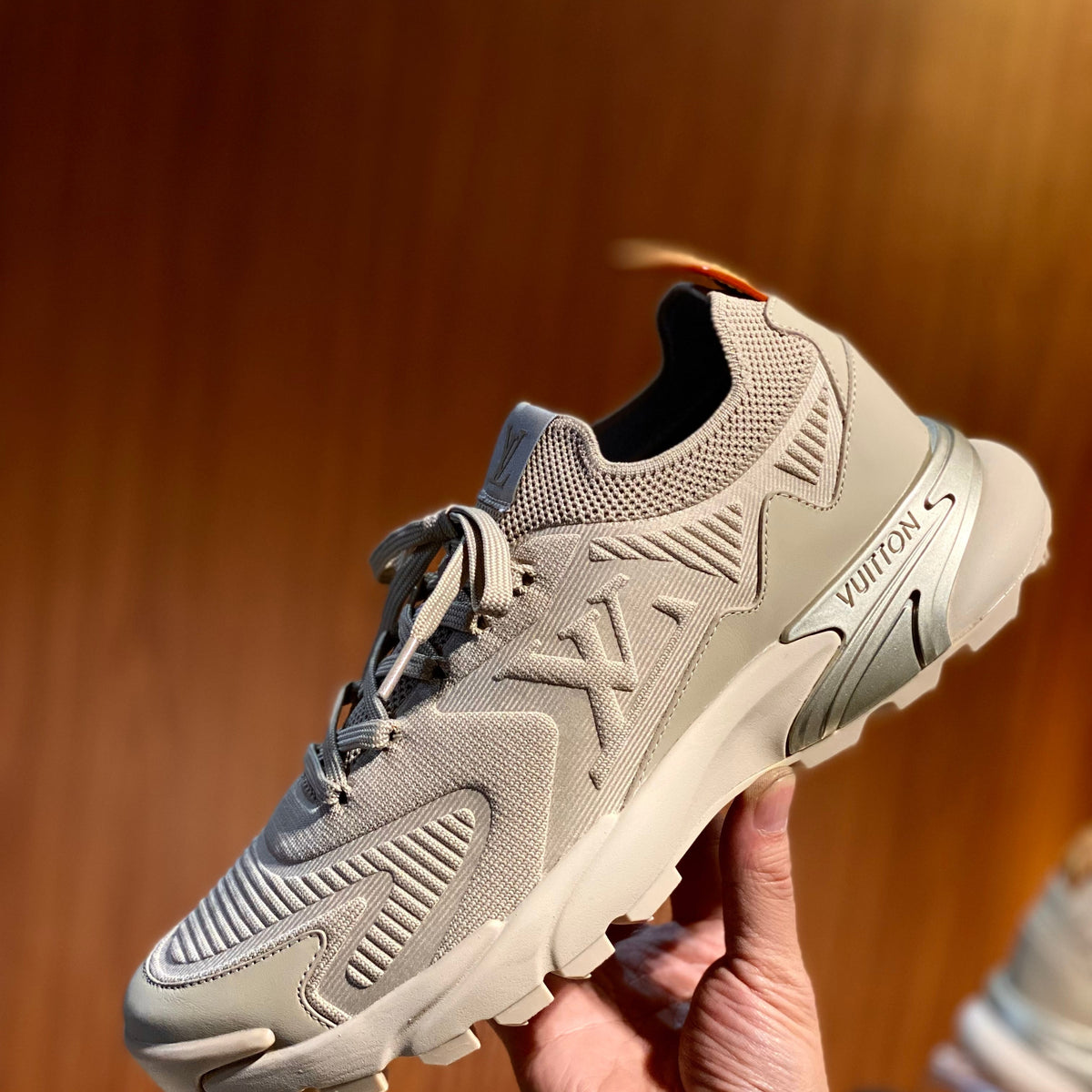 LOU RUNNER TATIC TRAINERS
