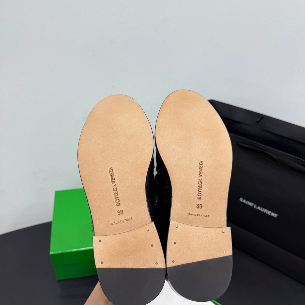 BOTT V LOAFERS