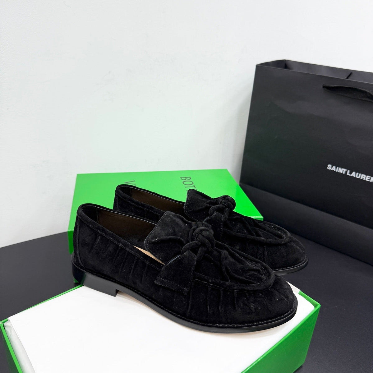 BOTT V LOAFERS