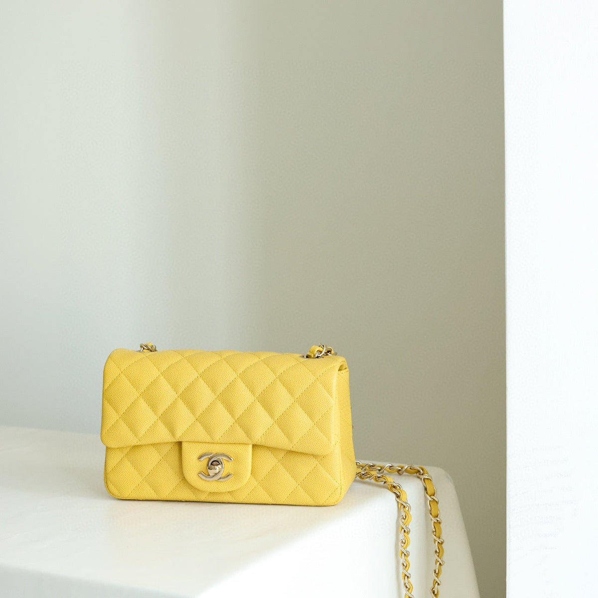 CC CLASSIC FLAP MINI BAG