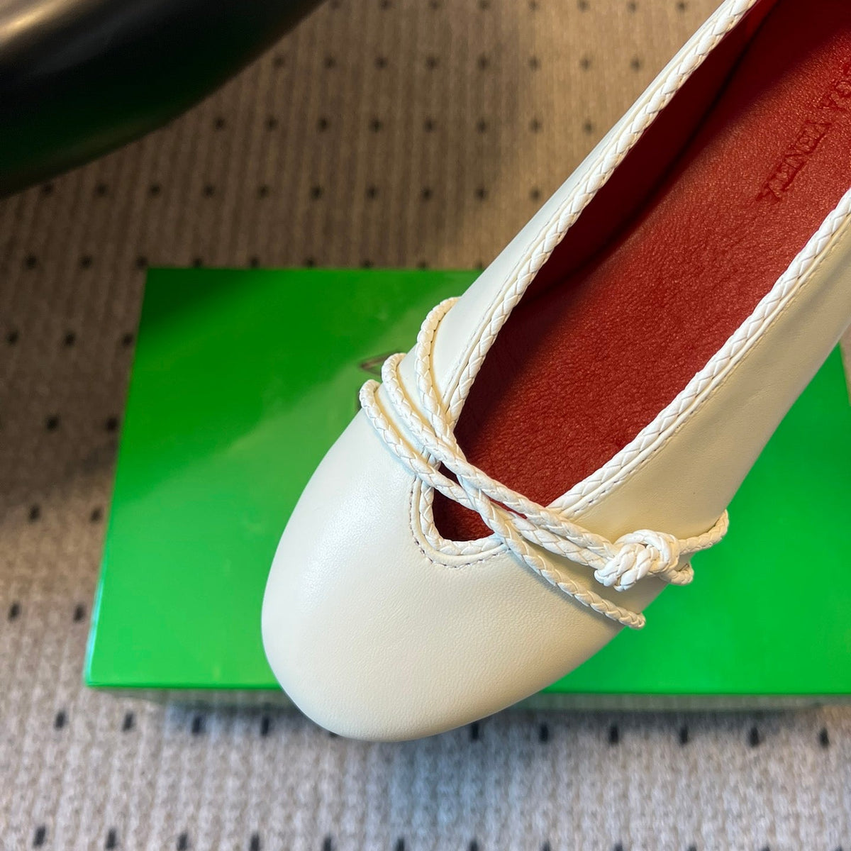BOTT V BALLET PUMPS
