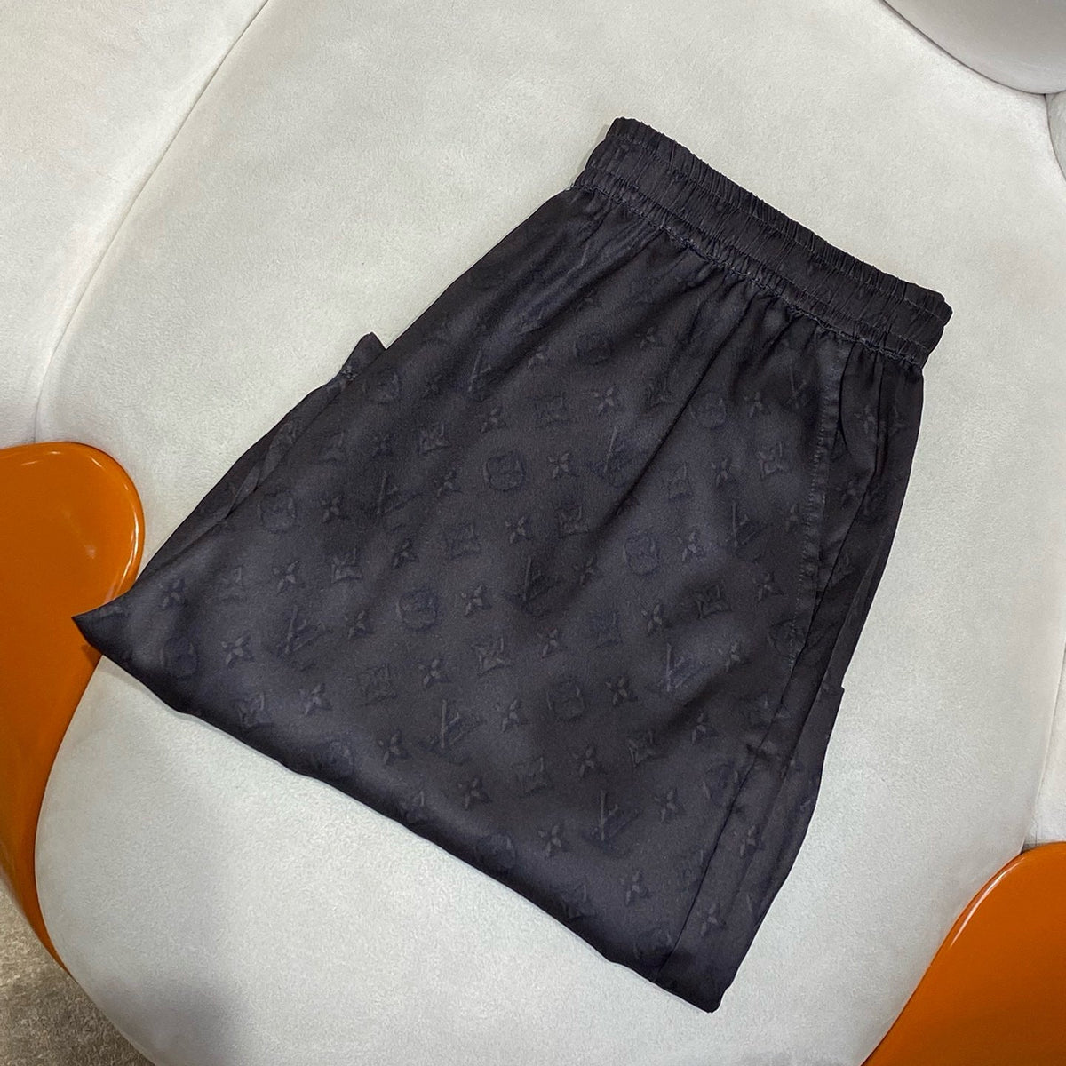 LOU SHORTS