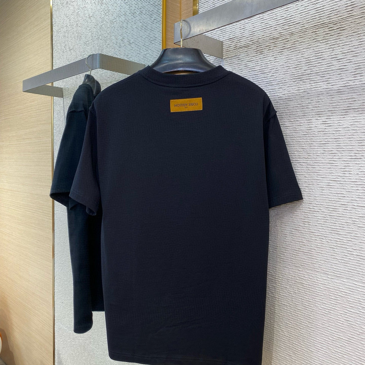 LOU T-SHIRT